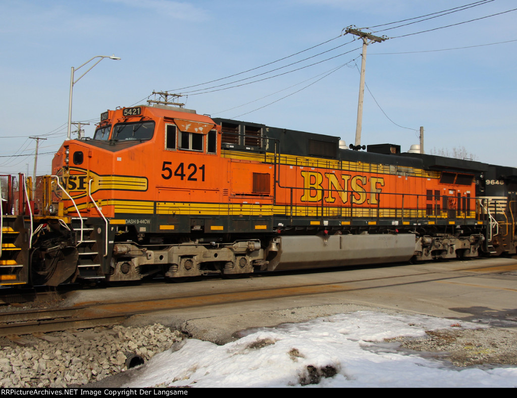 BNSF 5421